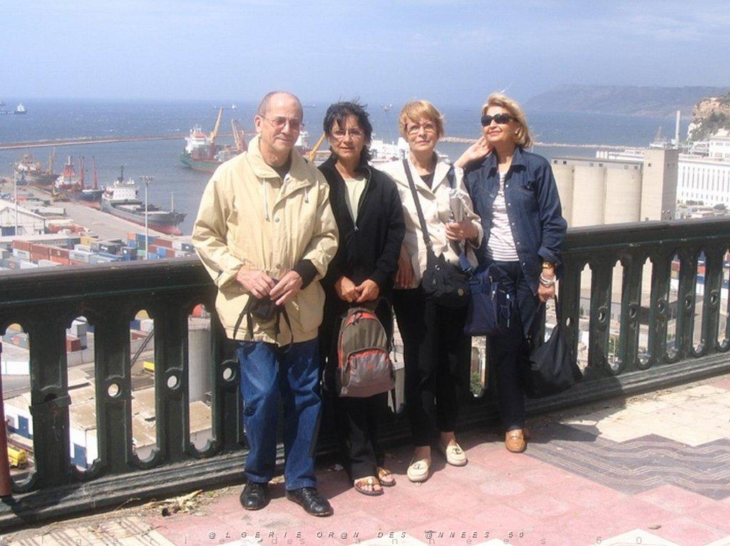 ORAN MAI 2008 2430 Daniel Patricia Roselyne et denise.jpg